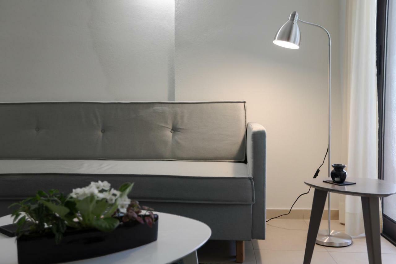 Katia'S Pepper Tree Apartment كاندية المظهر الخارجي الصورة