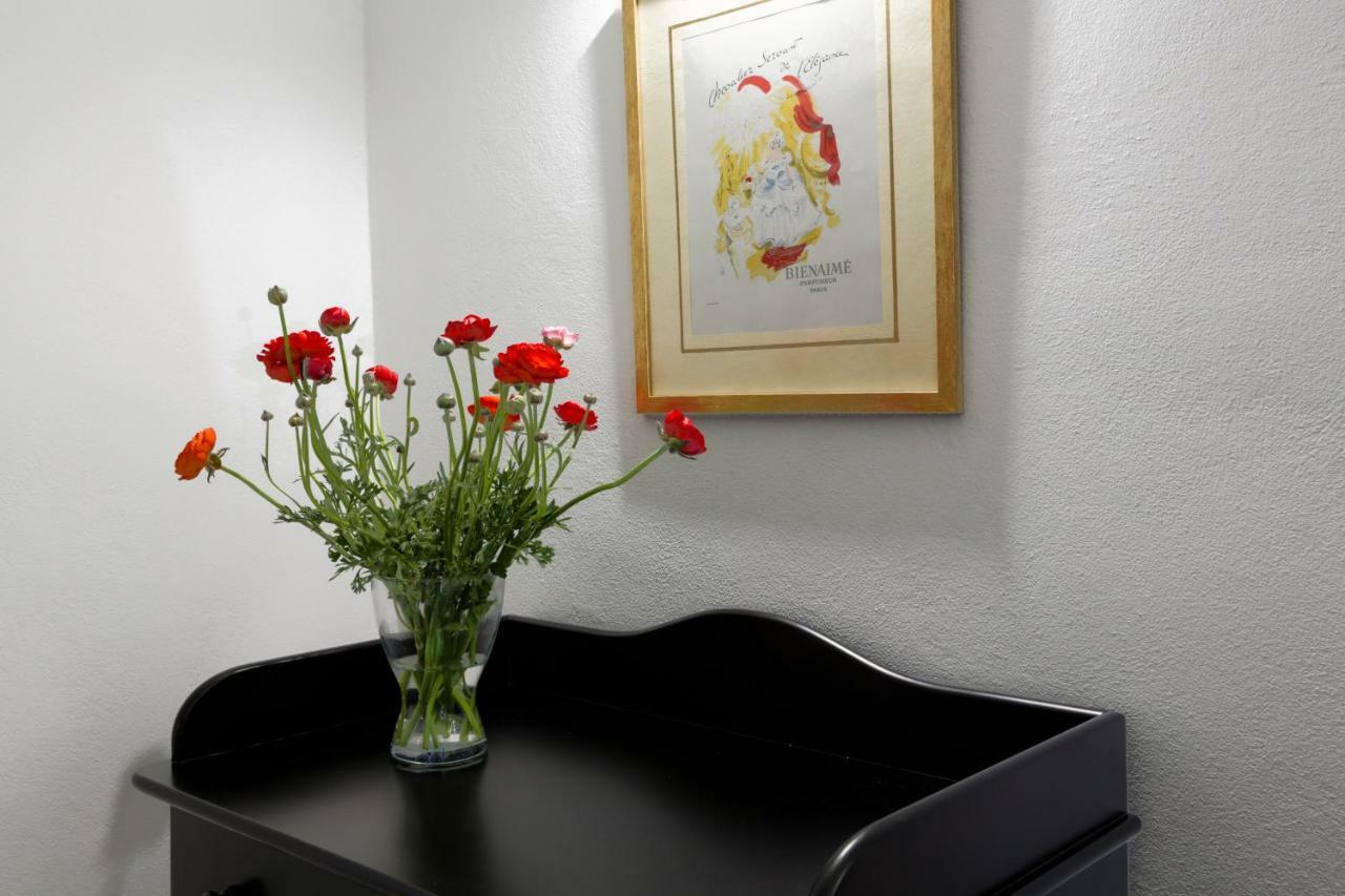 Katia'S Pepper Tree Apartment كاندية المظهر الخارجي الصورة